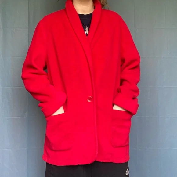 Adorable Retro Joanna Red Medium Petite Soft Fleece Button Jacket With Pockets - Picture 4 of 10